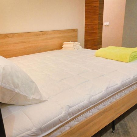 Luxury Loft В Центре Полтавы Poltawa Exterior foto